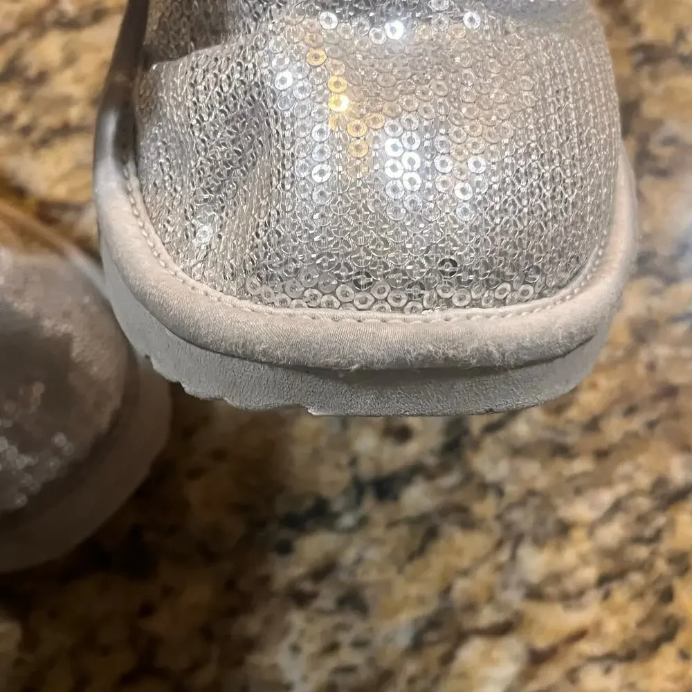 UGG Size 4 Cozy Fuzzy Slide Winter Comfort UGG‎ Kid Cozy II Mirror Ball Slippers